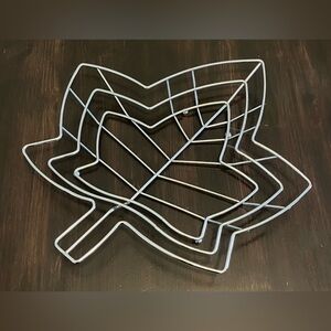 Maple Leaf wire fruit bowl/ tray/ dish